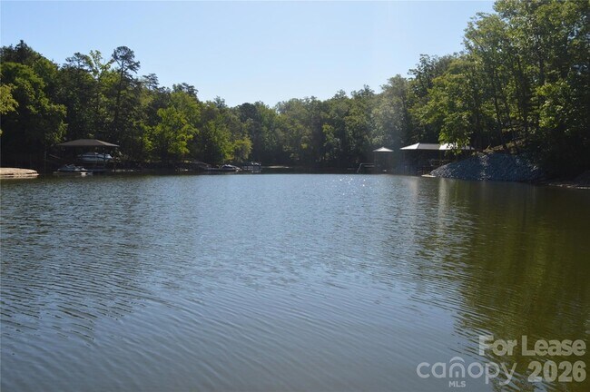 Building Photo - 17701 Burnt Hickory Dr