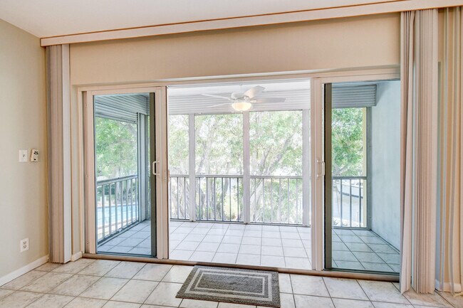 Building Photo - 1200 SW 12th Ct