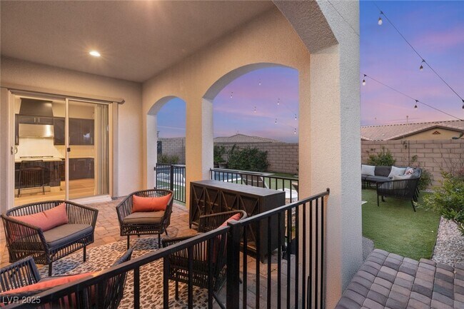 Building Photo - 258 Castellari Dr