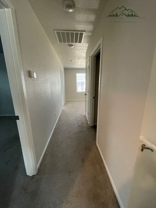 Building Photo - Beautiful 3-Bedroom Home in The Hayden Bri...