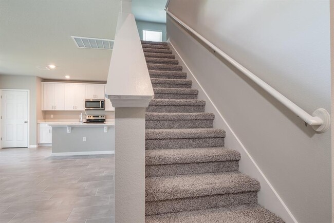 Building Photo - 518 Amadoras Wy