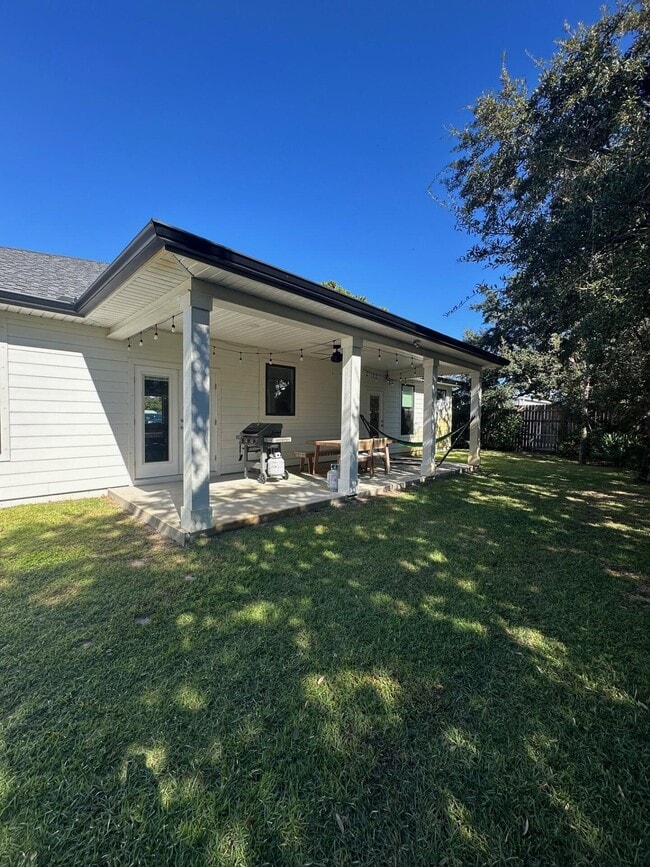 Building Photo - 4819 Whitewood Rd