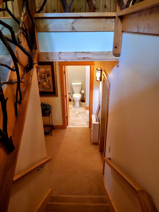 Building Photo - 386 Arbor Dr