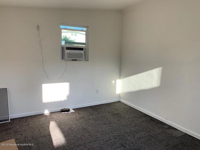 Building Photo - 10526 Langmuir Ave