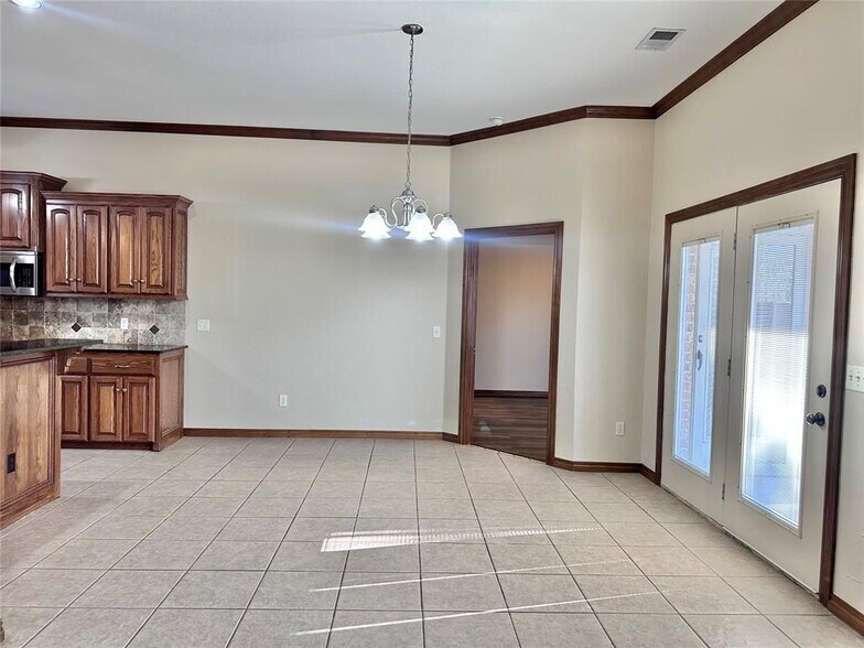Building Photo - 12305 Sherrie Elaine Dr