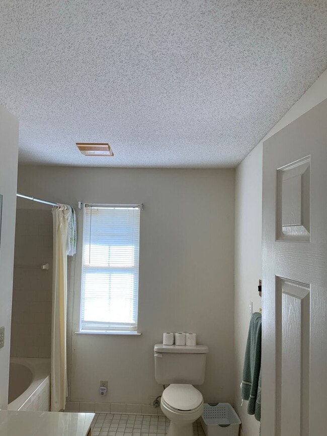 Building Photo - 971 Manningham Rd