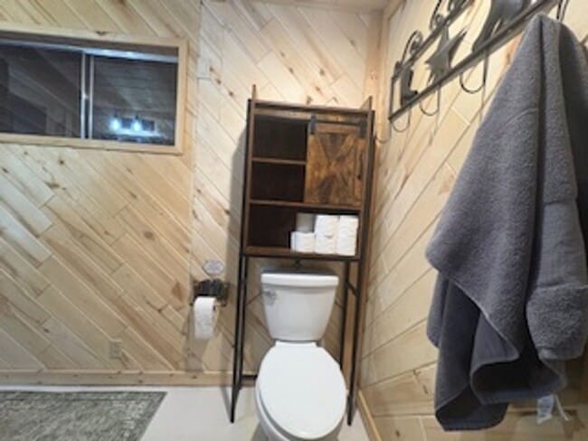 Building Photo - Barnview Country Haven