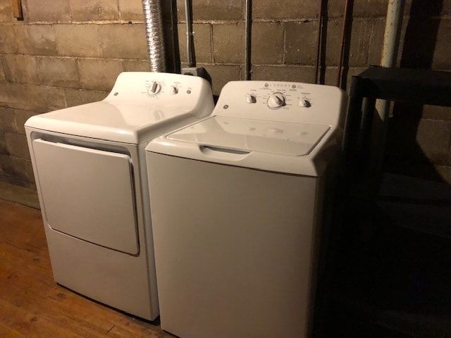 Building Photo - 215 Melrose Ct