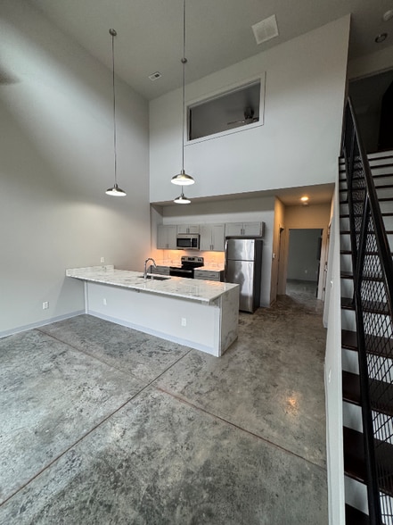 Building Photo - 3844 Dylan Pl