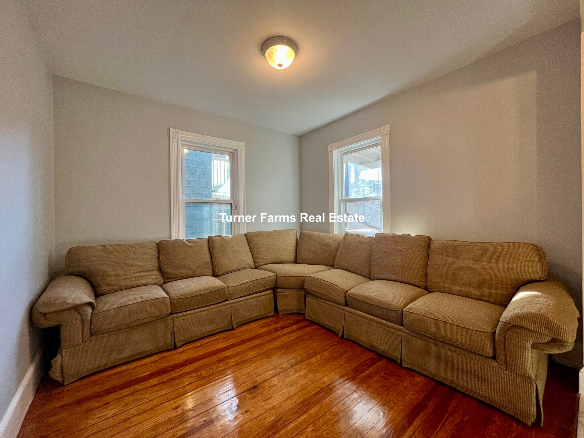 Building Photo - 10 Bucknam St