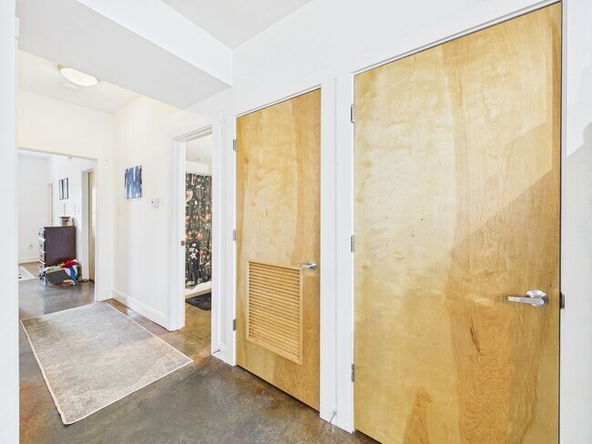 Building Photo - 1112 Porter St