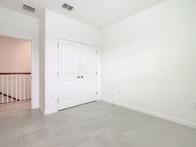 Building Photo - Brand New Luxury Town House in Island Village a Celebration, FL maintenance free community.