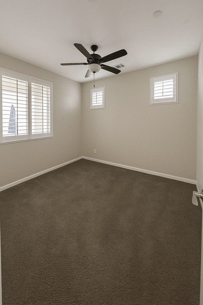 Building Photo - Stylish 4BR/3BA Home in Rosetta Canyon wit...