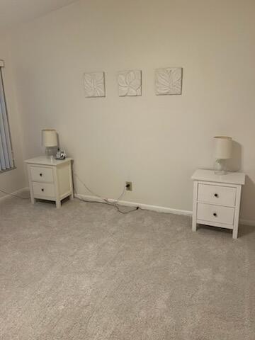 Building Photo - 8083 SE Villa Cir