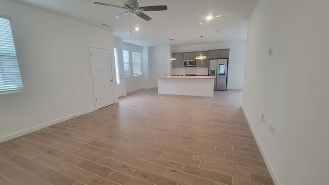 Building Photo - 12533 Camino Glorieta, Bakersfield, CA 93311