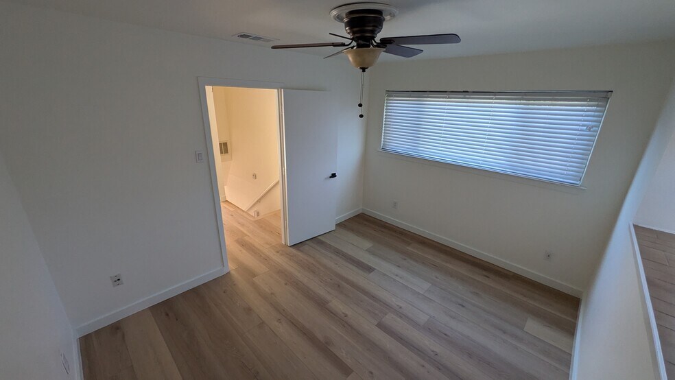 Building Photo - 3944 Buena Vista St