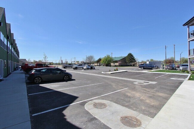 Building Photo - 3912 S Brian Ave Caldwell