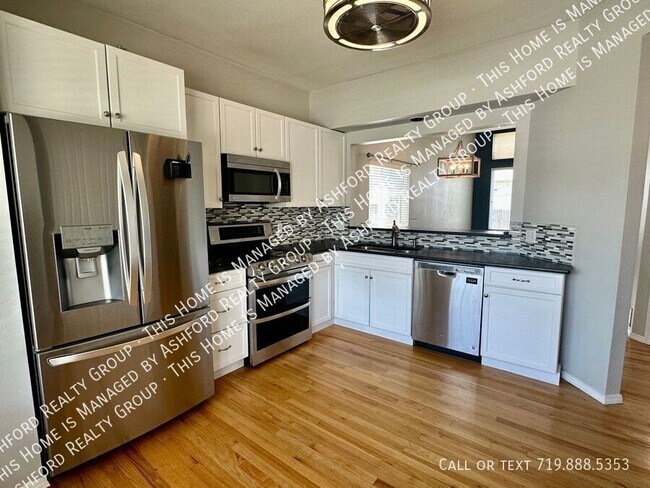 Building Photo - 8316 Cooper River Dr