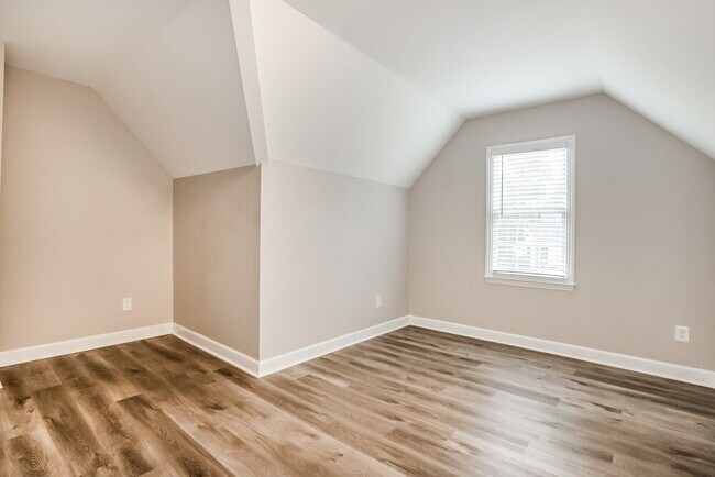 Building Photo - 508 S Allen Rd