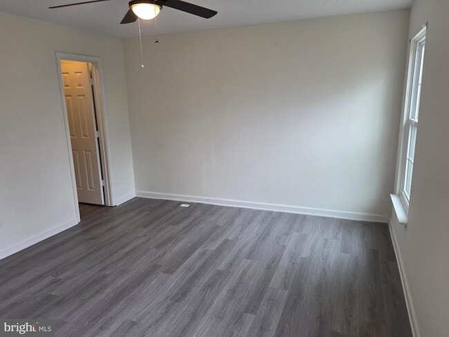 Building Photo - 612 Pendleton Ln