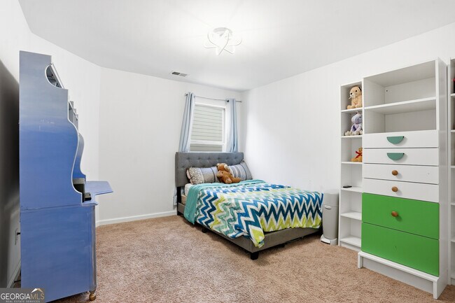 Building Photo - 341 Emporia Loop