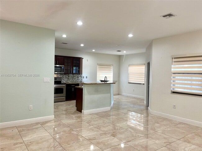 Building Photo - 11433 SW 242nd Ln