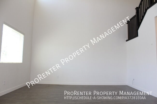 Building Photo - 1045 Stonehaven Dr
