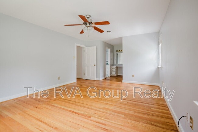 Building Photo - 10075 Aragon Dr