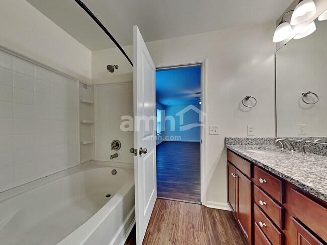 Building Photo - 280 Cameron St