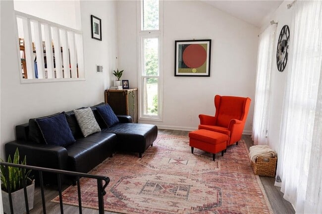 Building Photo - 752 Pebble Creek Dr