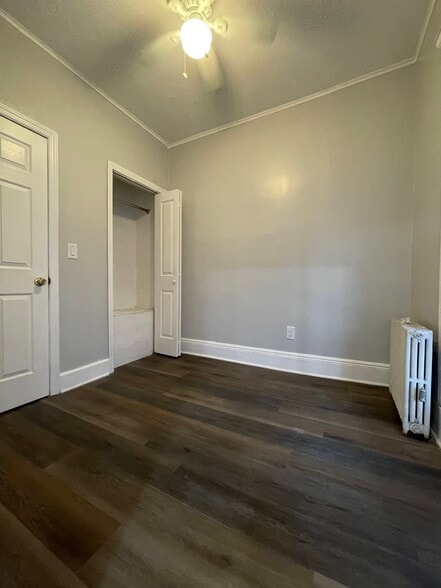 Building Photo - 101 Romaine Ave