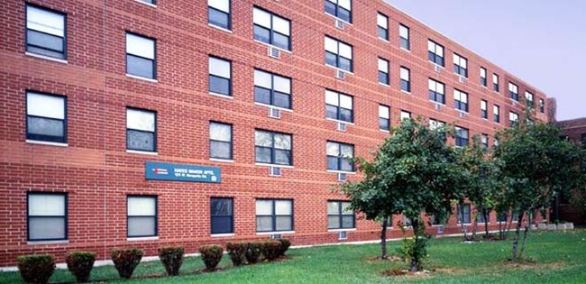 Hayes Manor Senior Housing - 1211 W Marquette Rd Chicago IL 60636 ...