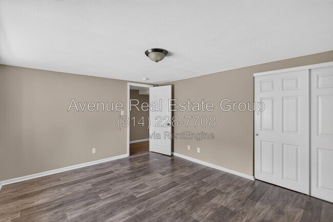 Building Photo - 6 The Knolls Ln