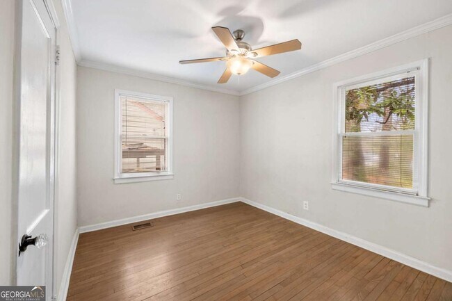 Building Photo - 1649 Beecher St SW