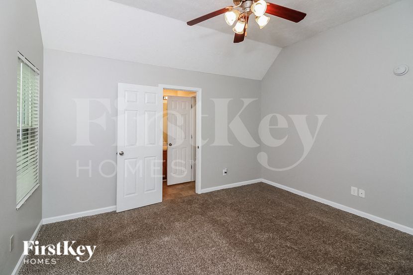 Building Photo - 116 Cobblestone Dr