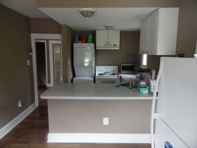 Building Photo - 419 W White Horse Pike