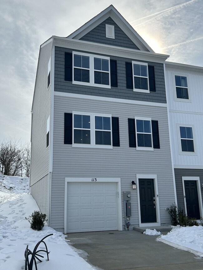 Building Photo - 113 Kinkade Ct