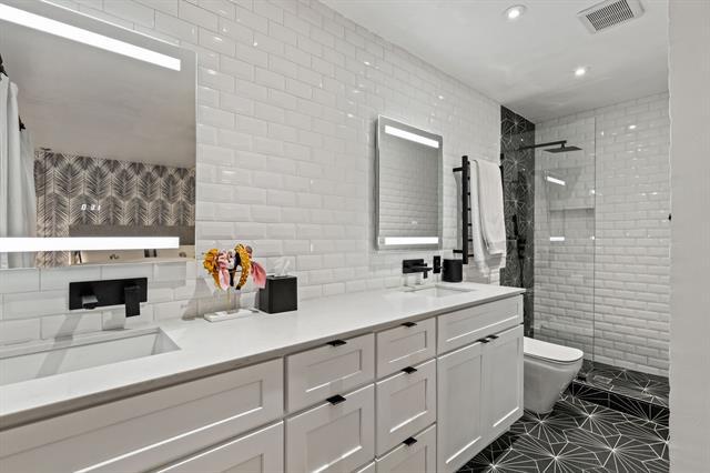 Building Photo - 3622 High Vista Dr