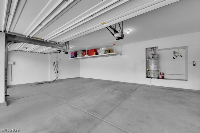 Building Photo - 608 Highland Bluff Way
