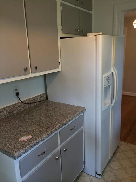 Kitchen - 4020 7th St S