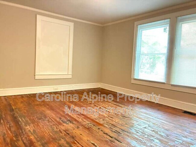 Building Photo - 102 Plum Tree Ln