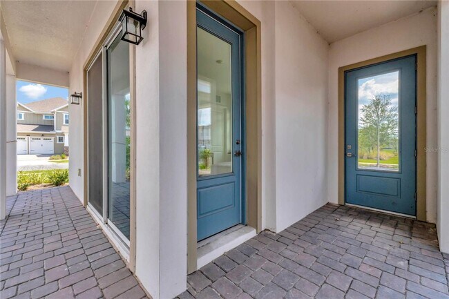 Building Photo - 13640 McMillan Dr