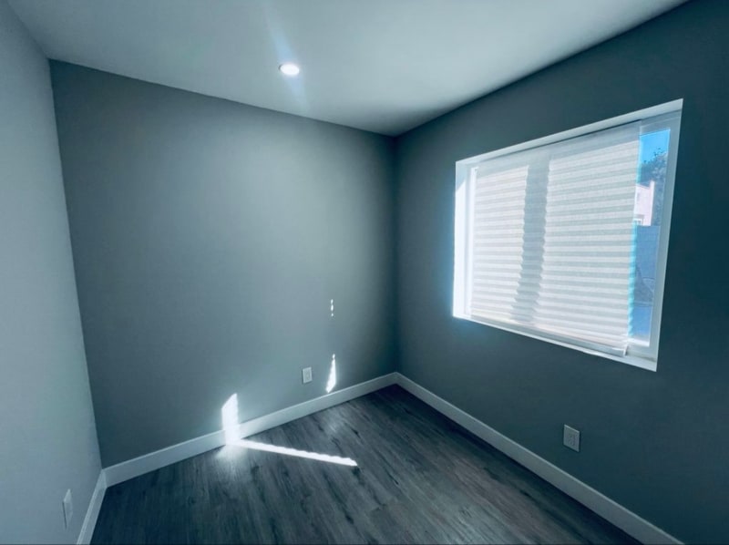 Building Photo - 2437 Cochran Ave