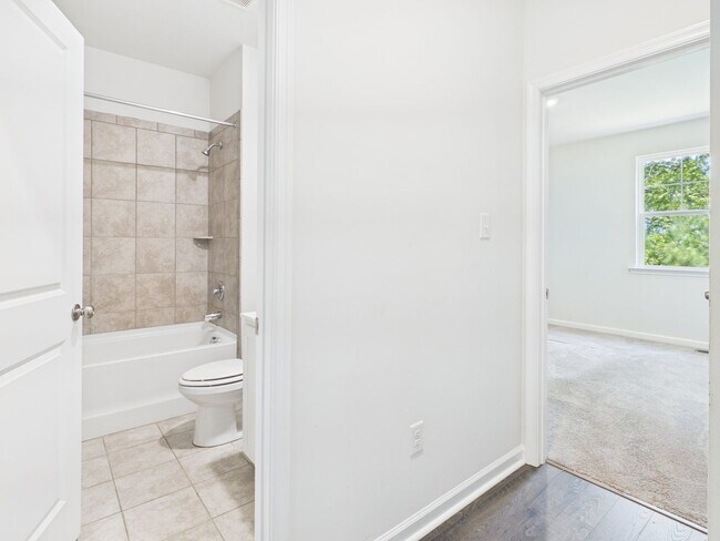 Building Photo - 5701 Brailen Dr