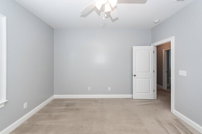 Building Photo - 3437 Fairwater Pl
