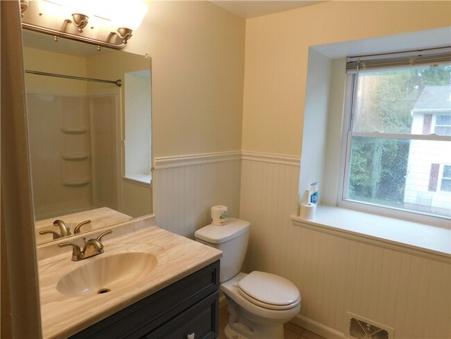 Building Photo - 25 Havenwood