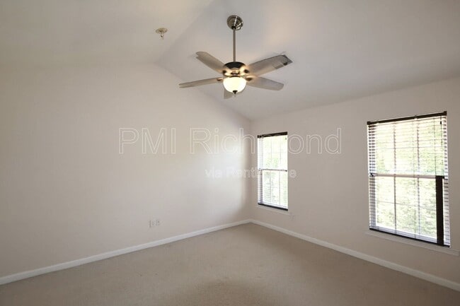 Building Photo - 801 Sweet Tessa Dr