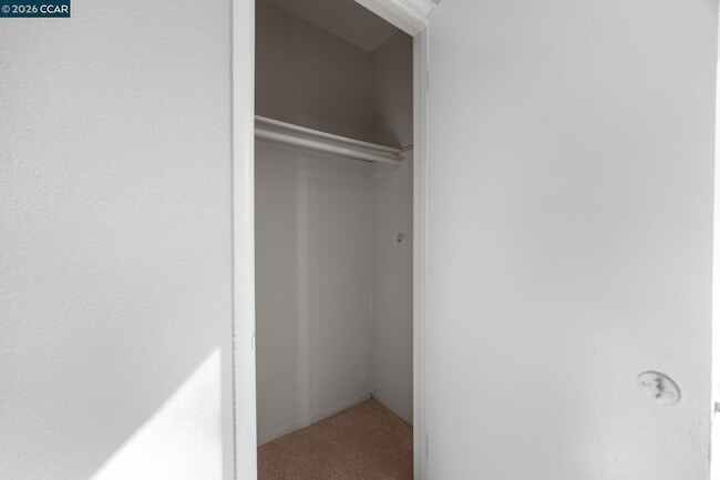 Building Photo - 2756 Argyll Ave