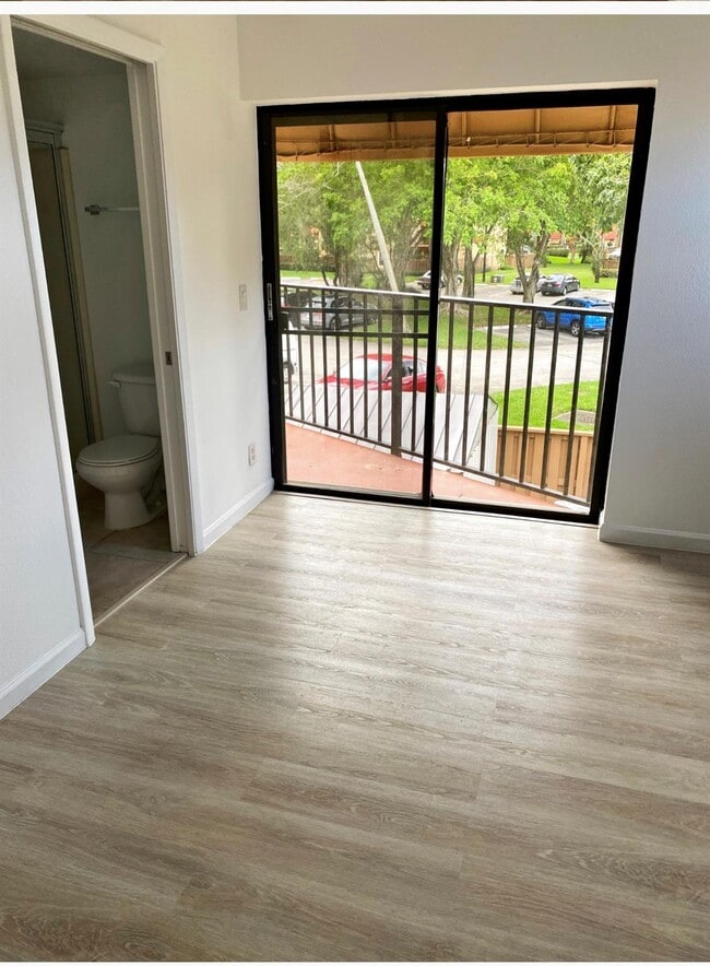 Building Photo - 8219 Thames Blvd