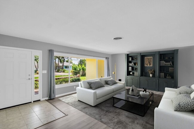 Building Photo - MAXIMO MOORINGS 3/2/2 HOME NEAR ST. PETE B...